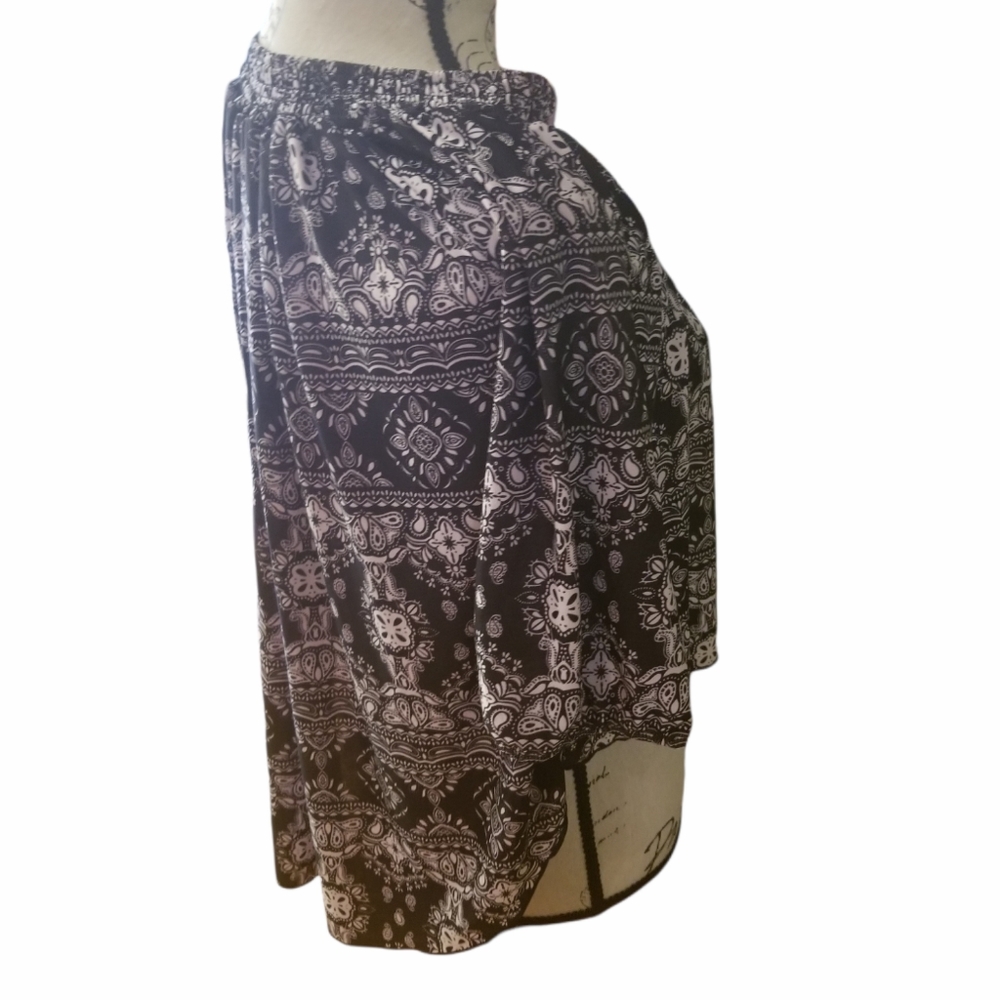 MARGIE top XL/Black and White. New never worn.  Excellent condition and soft.